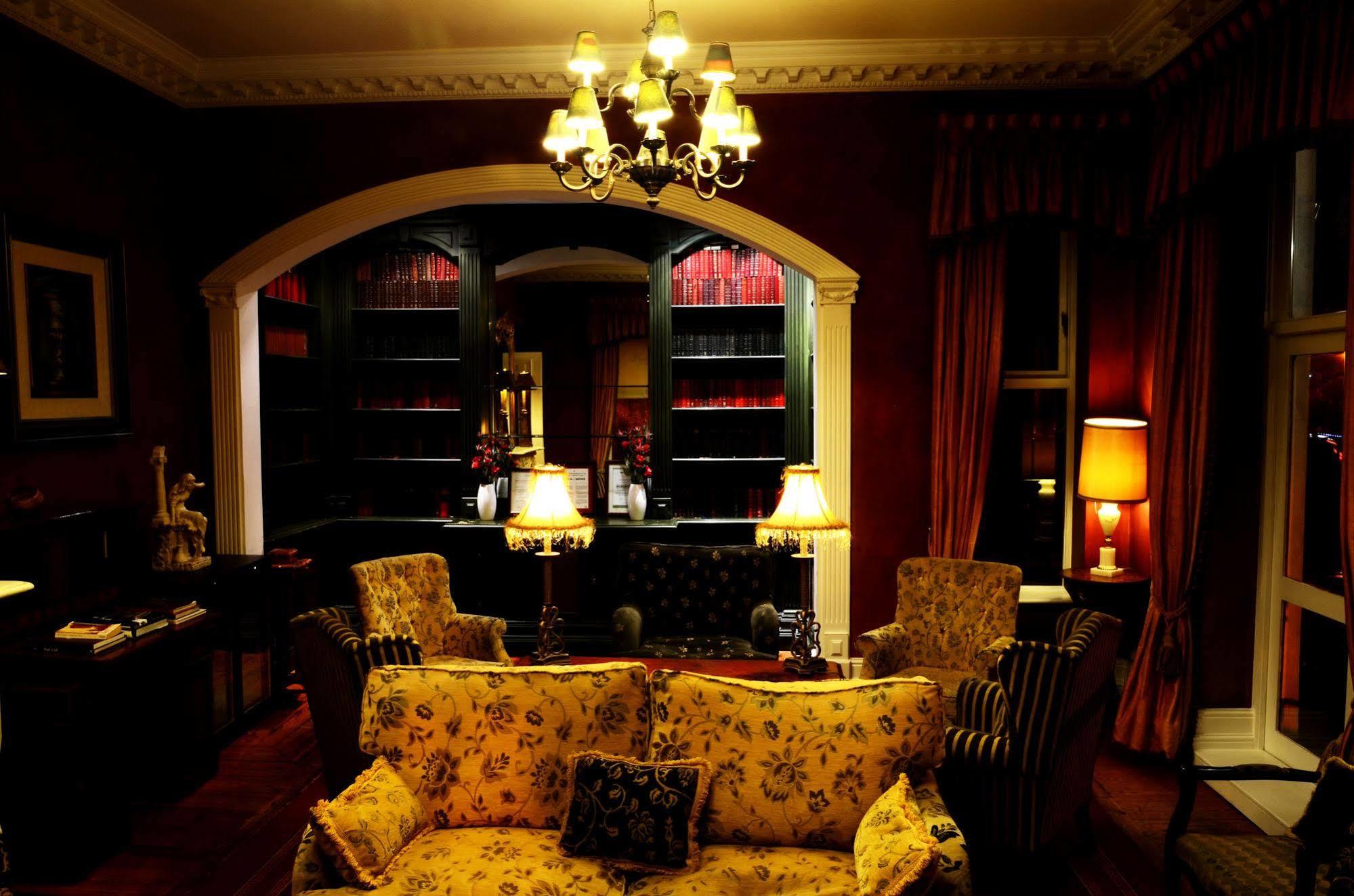 Отель Butlers Townhouse Дублин Экстерьер фото